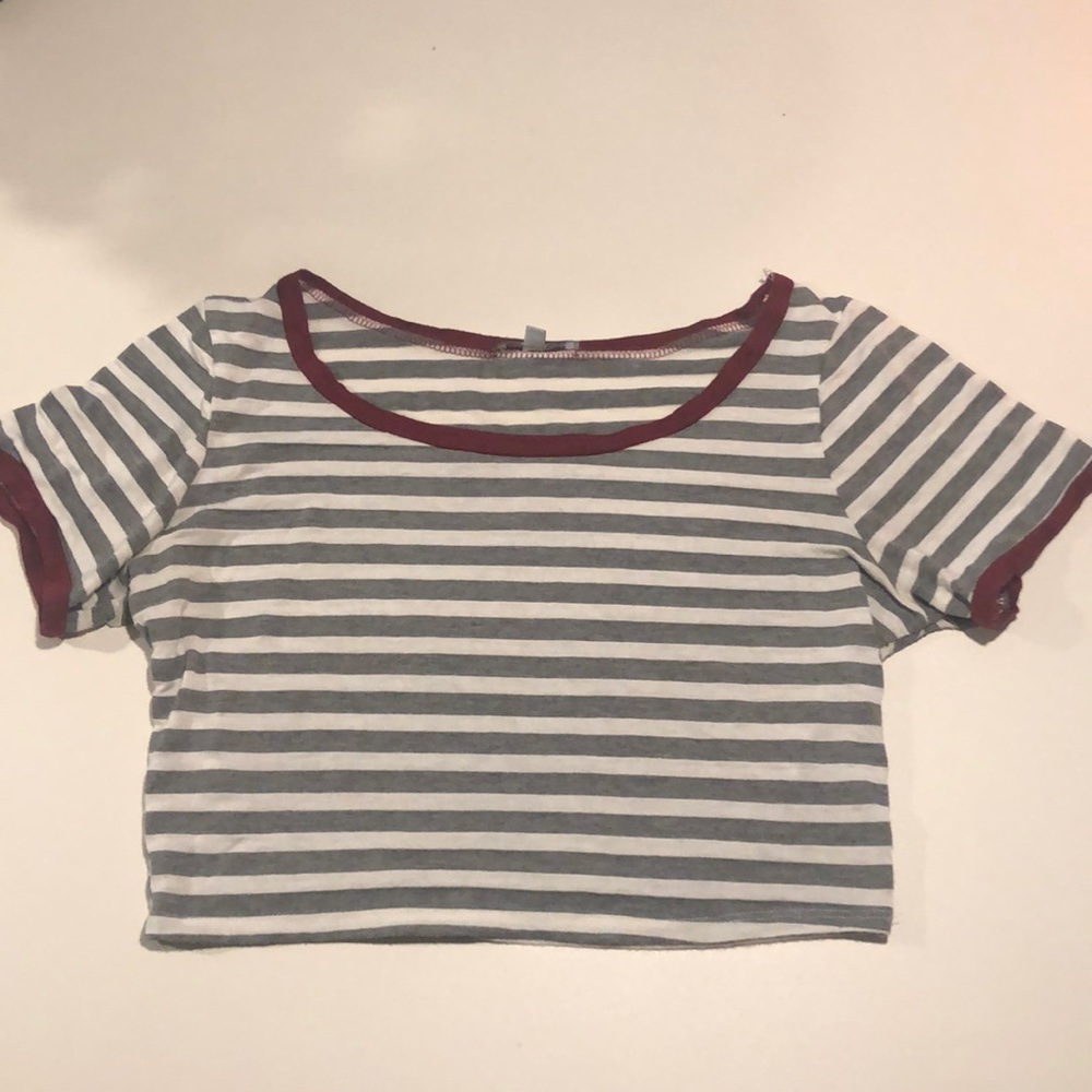 Women’s size large crop top